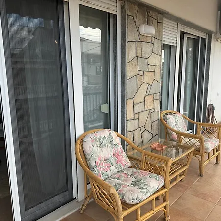 Family Apartment *